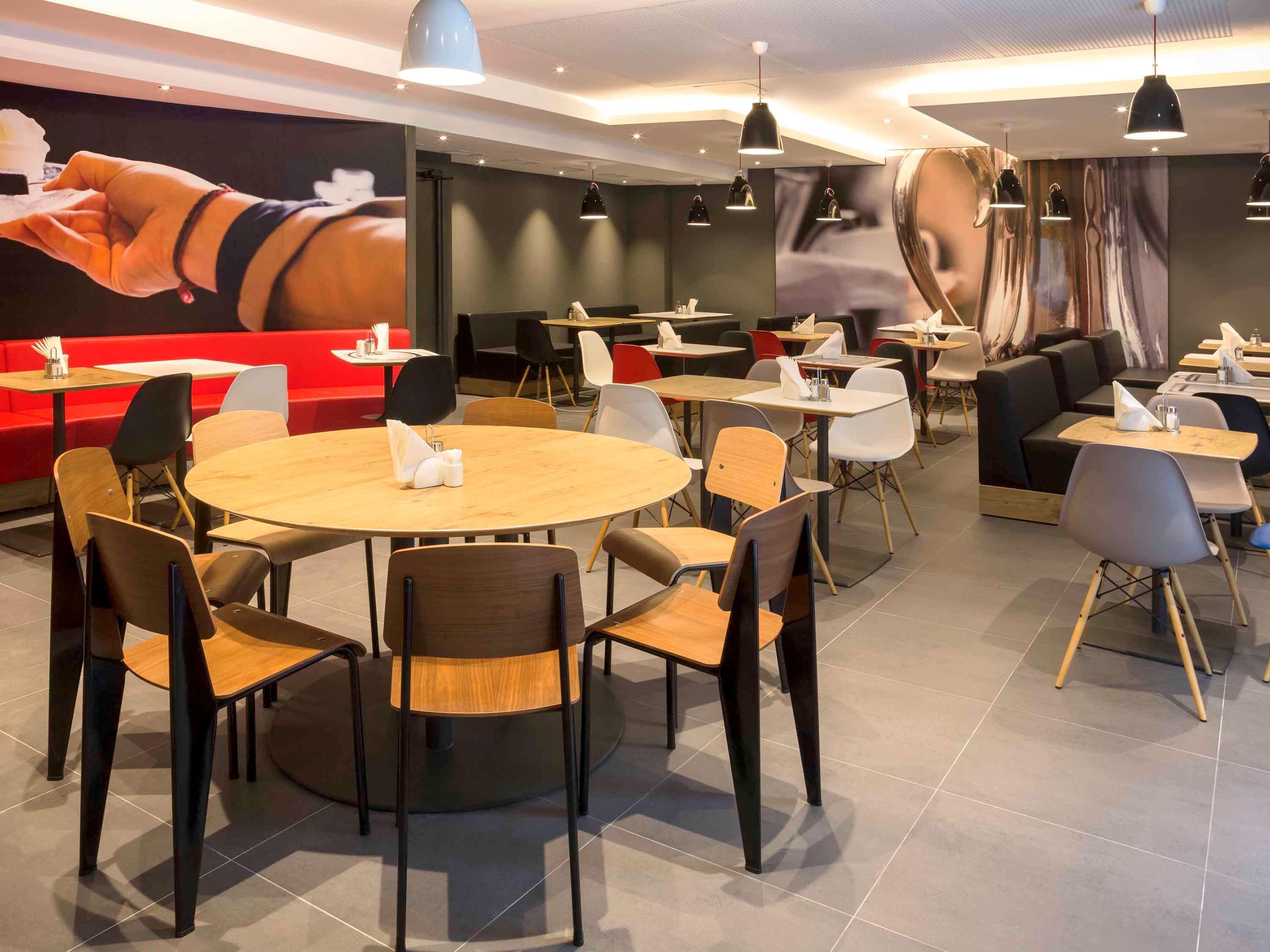 Ibis Yerevan Center Ngoại thất bức ảnh